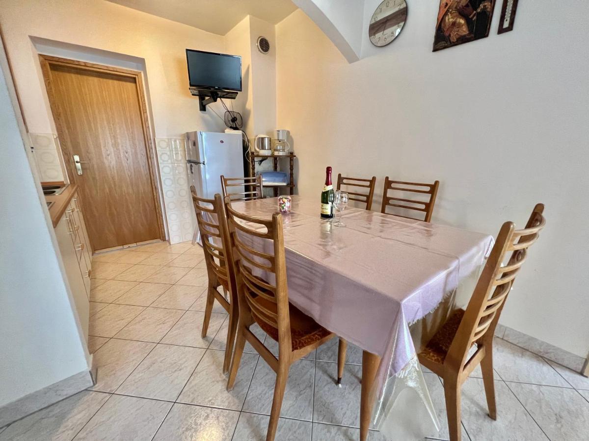 Apartments Jadranka Dramalj Luaran gambar